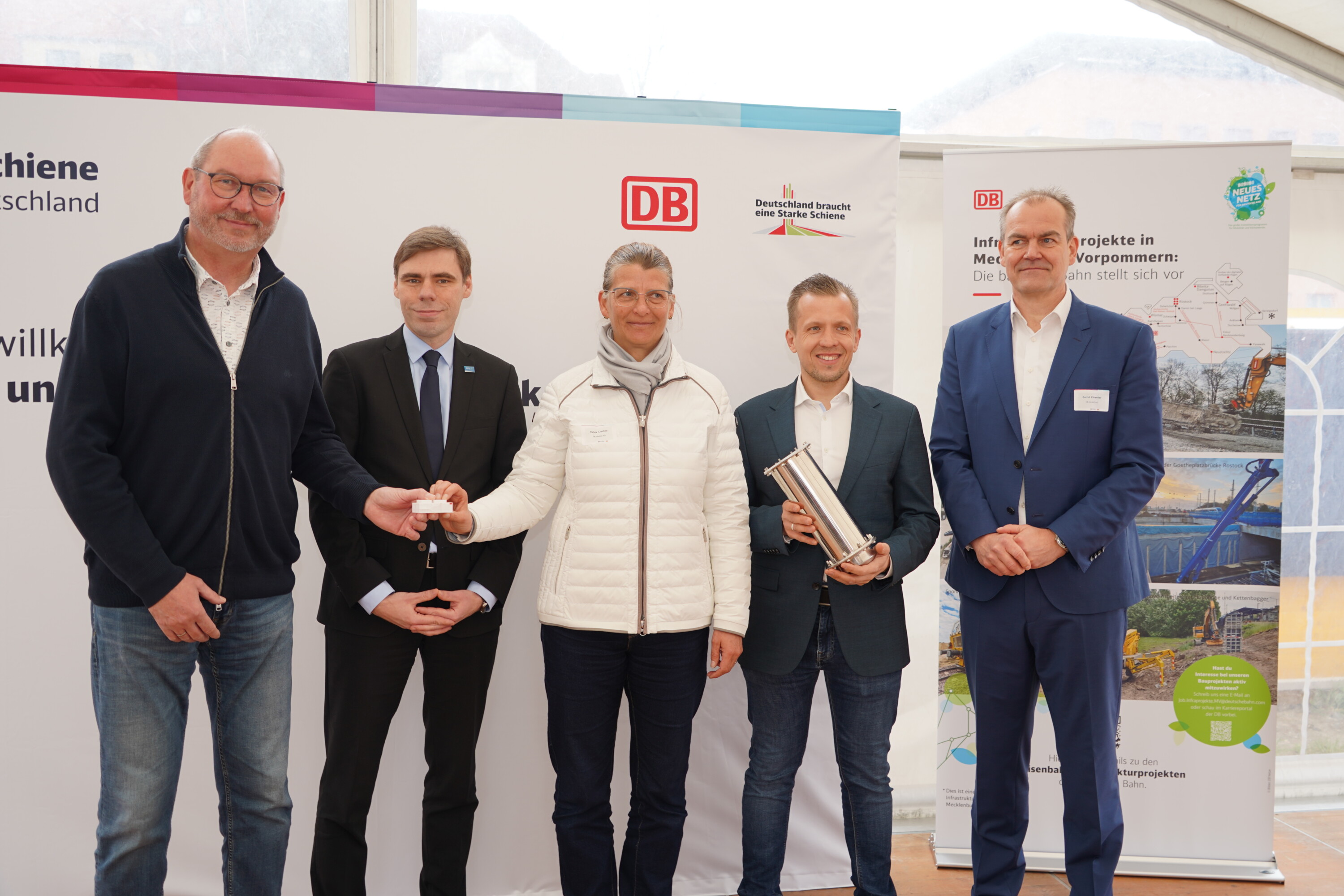 Grundsteinlegung für den Technik- und Bedienstandort Rostock: Digitalisierungsprojekt in Mecklenburg-Vorpommern